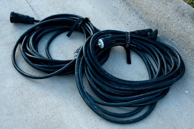 Rental store for quad string extensions 100 ft in STOREAREA2